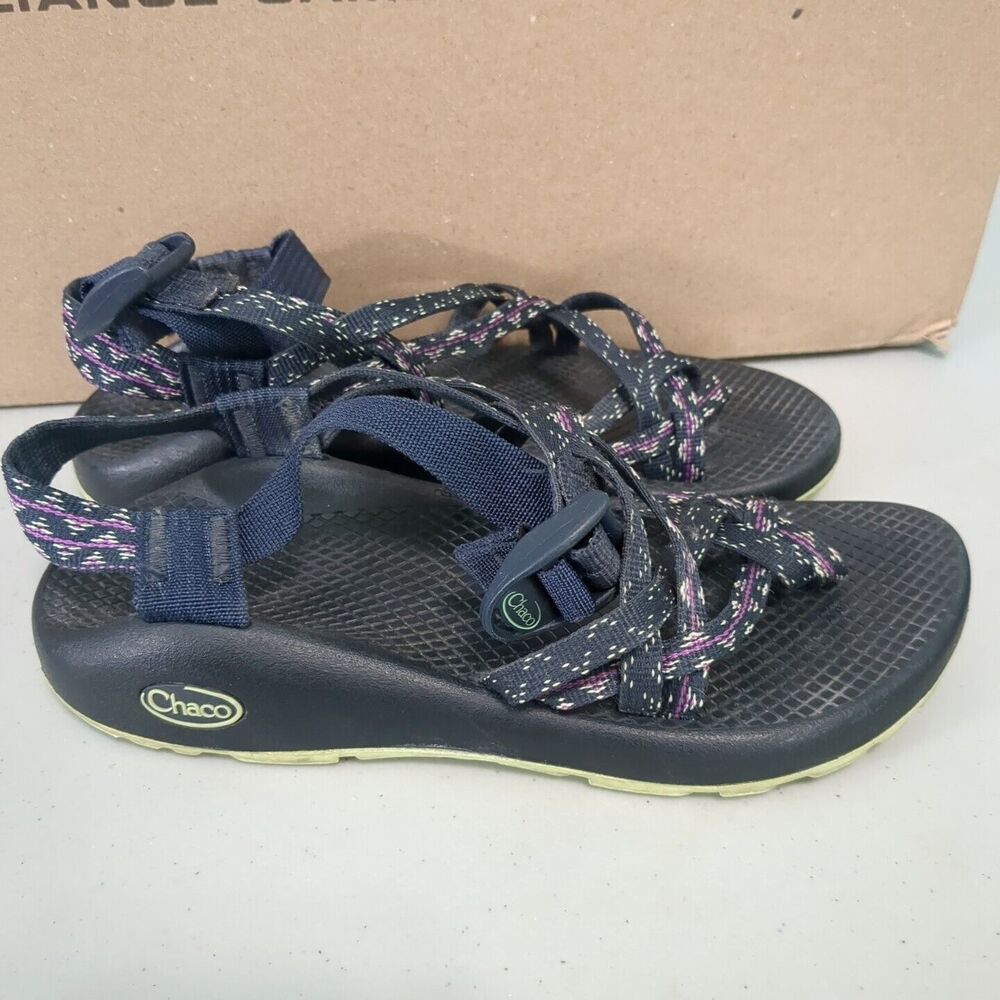 Chaco Women 7 Strappy Sandal Navy Blue Toe Loop Sport Hike Water Shoe